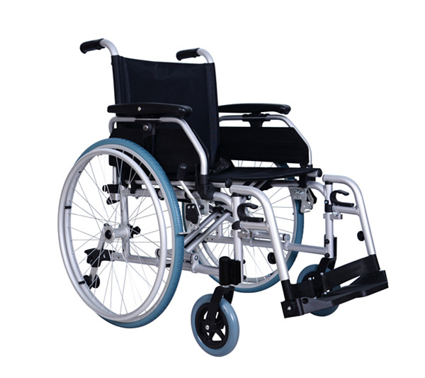  Lightweight Aluminum Self Propelled Wheelchair