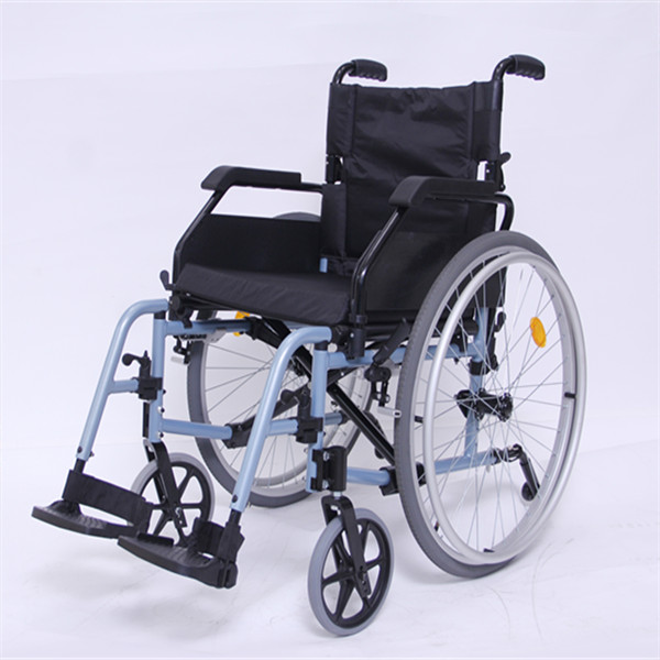 Lightweight Aluminum Self Propelled Wheelchair